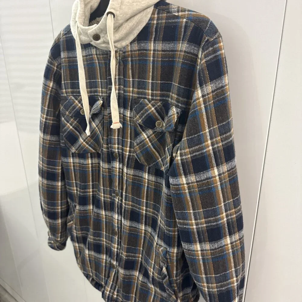 Legendary‎ Whitetails Mens Medium Sherpa Lined Hooded Flannel Jacket